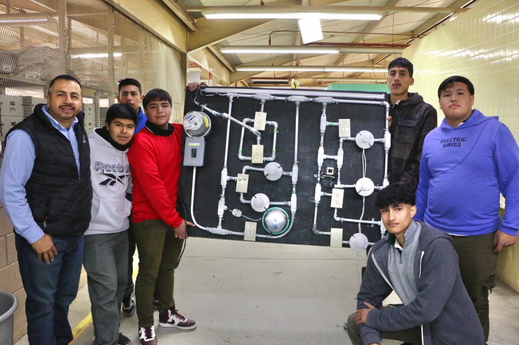 Alumnos de Electromecánica presentan proyectos&nbsp;finales